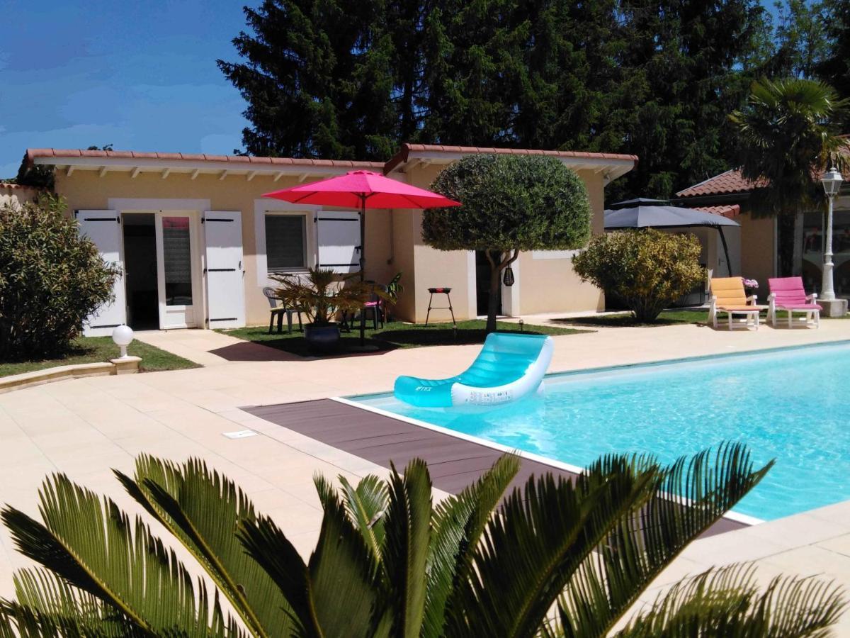 Coeuraccords, Spa & Bien-Etre Au Calme Naturiste Toute L'Annee Saint-Bardoux Exterior foto